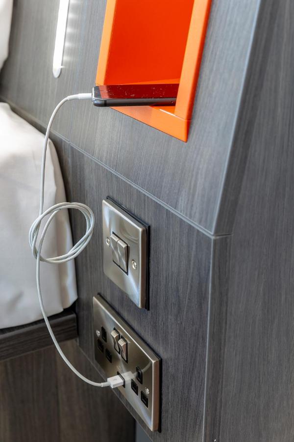 Easyhotel Zuerich Limmatplatz Zewnętrze zdjęcie
